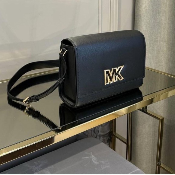NWT Michael Kors leather MK Crossbody Bag - Picture 2 of 11